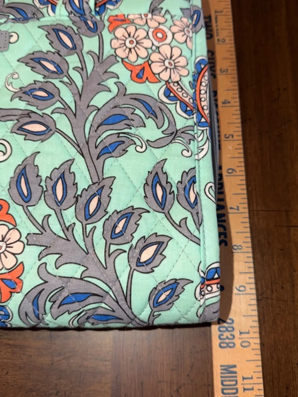 Vera Bradley Hanging Travel Organizer Fan Flowers Mint